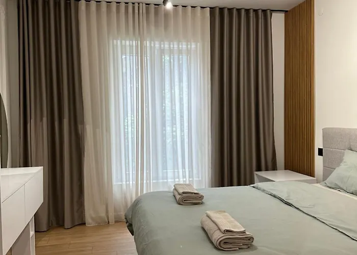 Sj.studio * Τίρανα